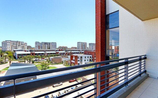 Manhattan Suites 703