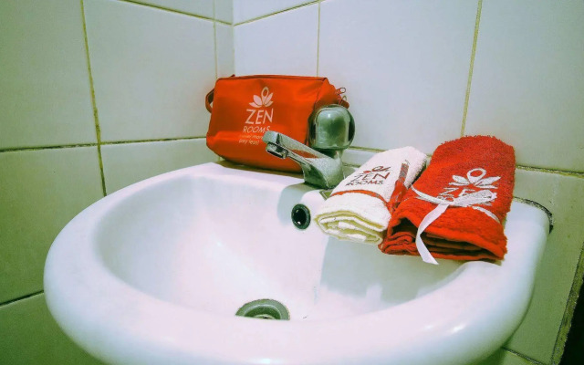 ZEN Rooms Cipedes Tengah