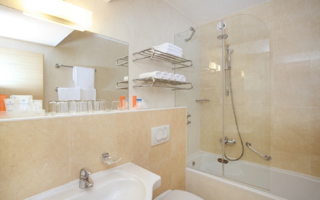 Отель Valamar Club Tamaris Hotel