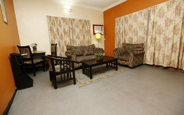 Etal Hotel and Halls