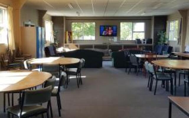 High Country Motel and Backpackers