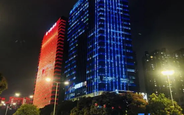 Yazhi Apartment