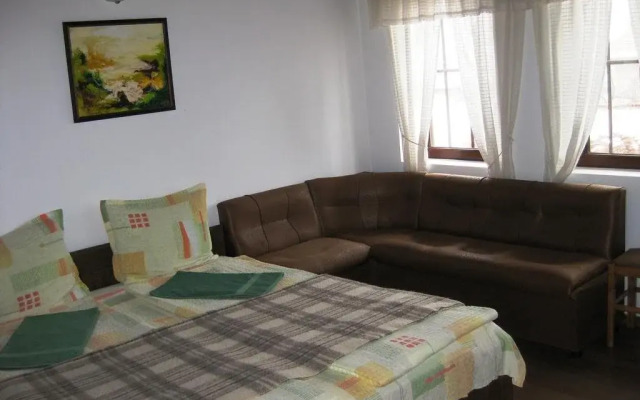 Chardaka Guest House