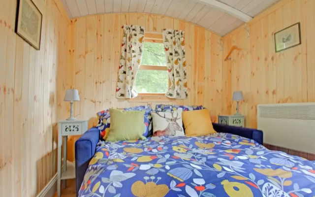 Holiday Home With Hill View & Garden