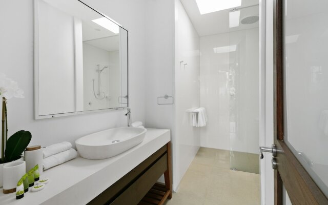 Esprit 9 Palm Cove