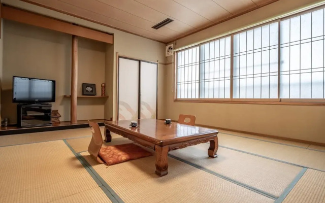Nakasyo Ryokan
