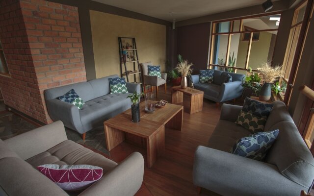 Fleur Lodge