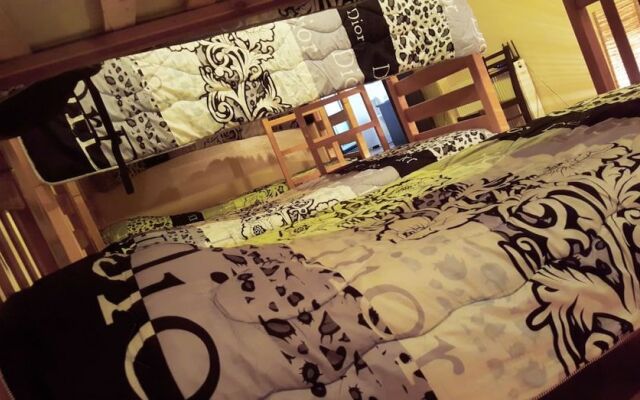 Deso Hostel & Rooms