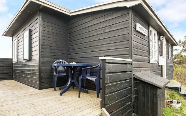 Serene Holiday Home in FanÃ¸ near Sea