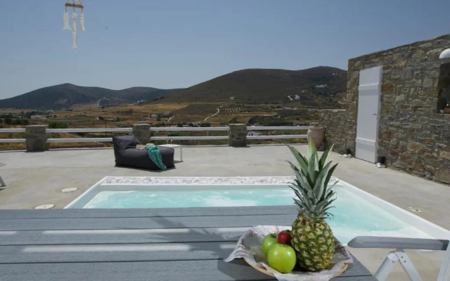 Parian White Luxury Apartments