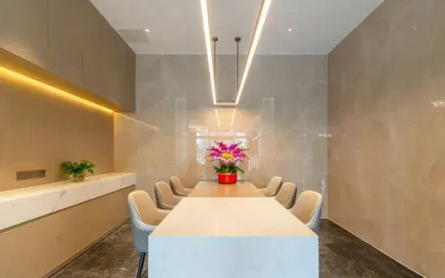 Lavande Hotel（Haifeng Century Square）