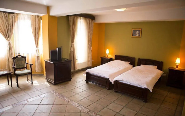 Lavric Bistro Pension