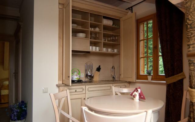 KRUPÓWKA MOUNTAIN RESORT - Widokowy hotel z basenami i wellness