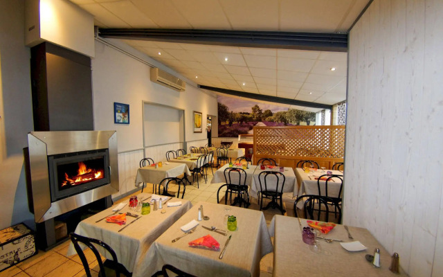 Logis Hôtel l'Oliveraie