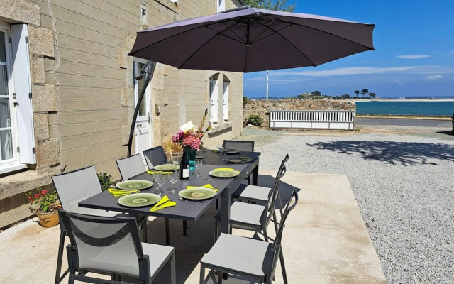 XXL Holiday Home Directly by the sea