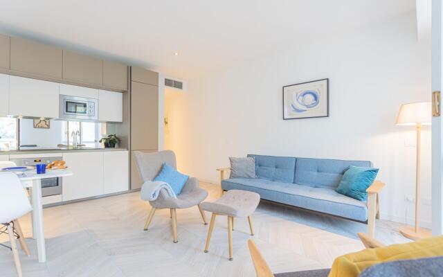 Co-e405-regi74a1 - Your Private Harbour Nearby George Clooney