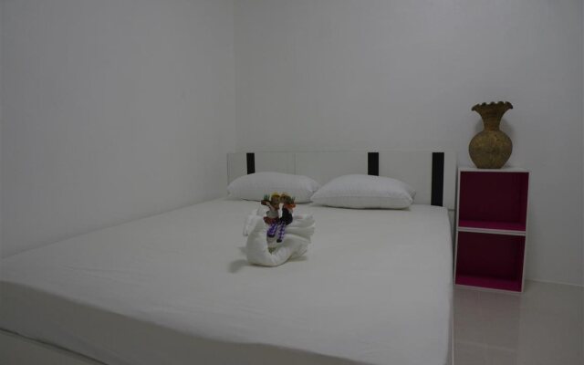 Donmueang Airport Residence Hostel
