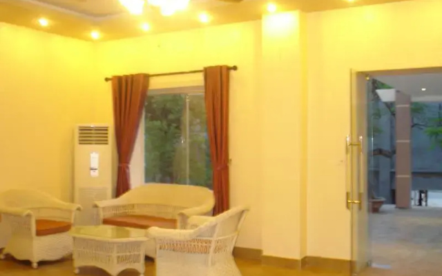 Cat Ba Seaview Hotel