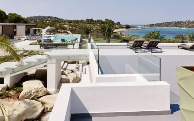Tiamo Secrets Leading Villas White House