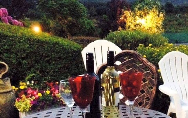 Hillcrest farmhouse Bed & Breakfast