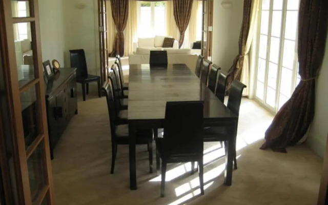 The Consulate Luxury Bed and Breakfast