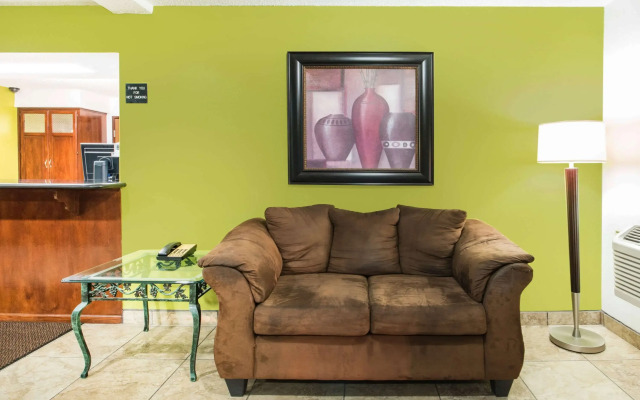 Super 8 by Wyndham Harlingen TX