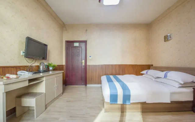 Donghao Hotel (Xichang tourism distribution center store)