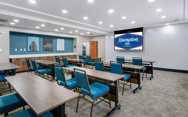 Hampton Inn Houston-Pearland