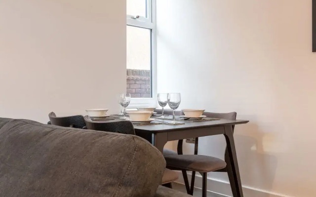 Luxurious Apartment -nec BHX Solihull