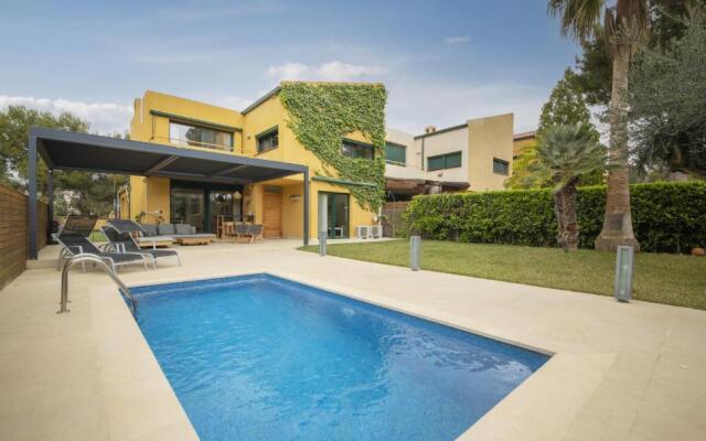 TH150 Modern house in Tamarit with private pool