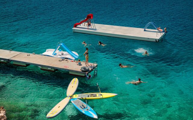 Gava Waterman Island Cottages