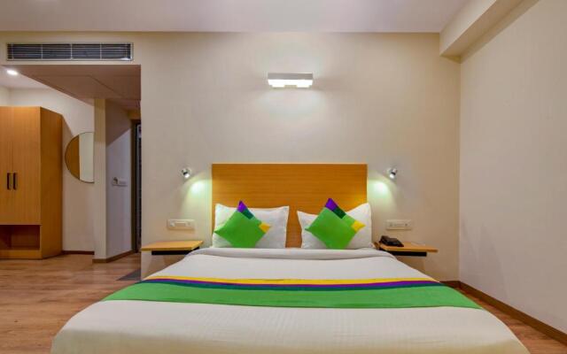 Treebo Trend Banana Boutique Patrakarpuram