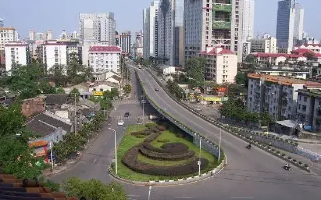 Panlongshan Hotel (Su Longqiao Subway Station Store)