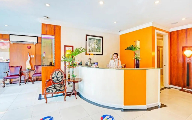 Townhouse Oak VIP Suites