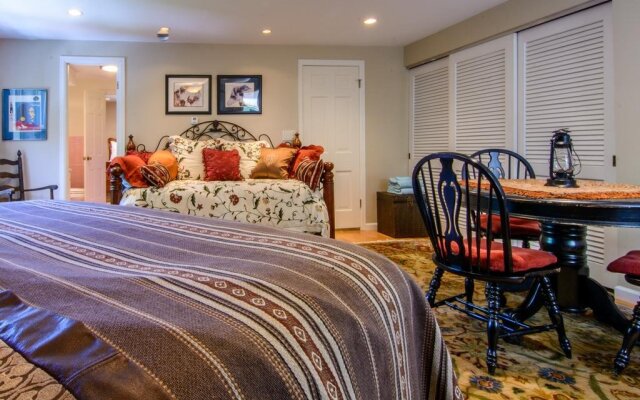 Seldom Scene Meadow Bed & Breakfast