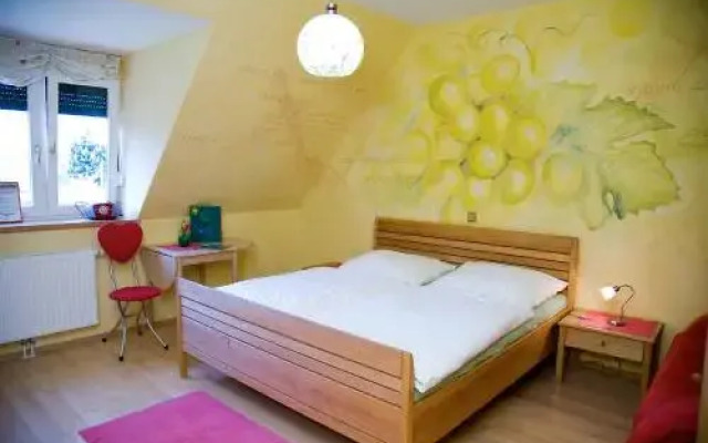 Bauernhof und Weingut Strablegg