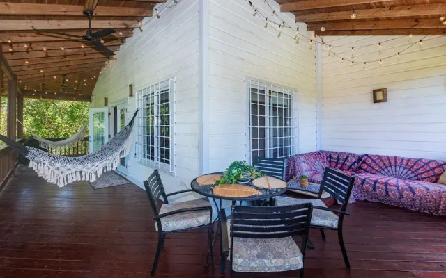 Valley View 2 Bedroom Home