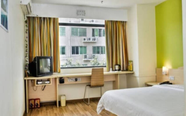7 Days Inn Baoding Bai Yang Dian Branch