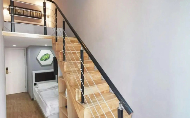 Yixing Hotel (Lanzhou University Metro Station Store)