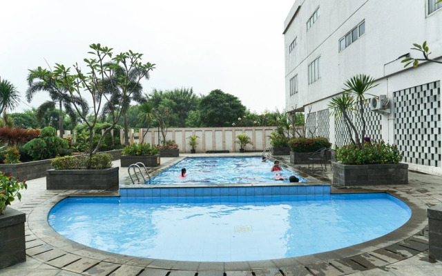 Elegant Studio Apartment Margonda Residence 5