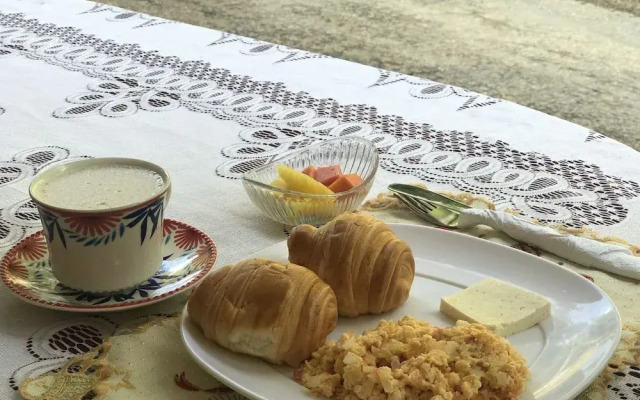 Montes De Beraka - Adults Only