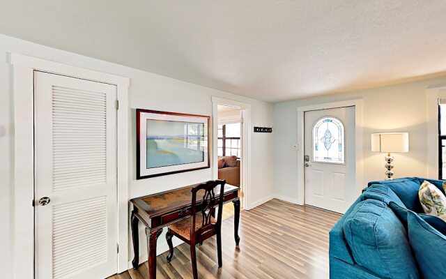 2310 Bradford Street Home