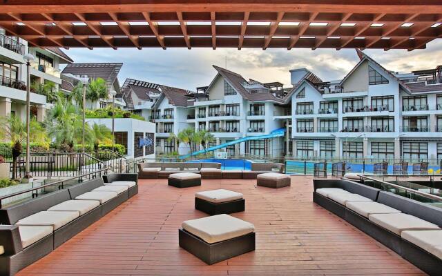 Crown Regency Resort and Convention Center