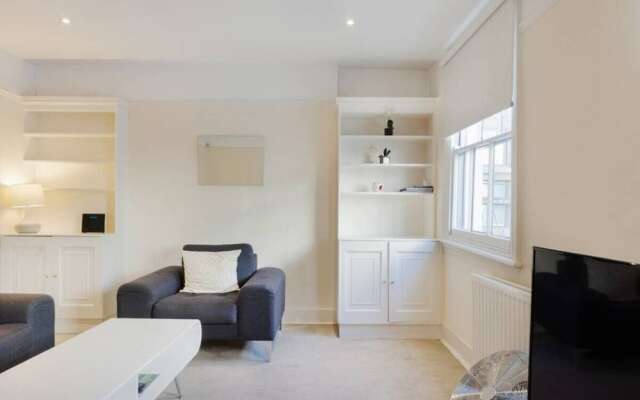 Spacious, Bright 3 Bed in South Kensington