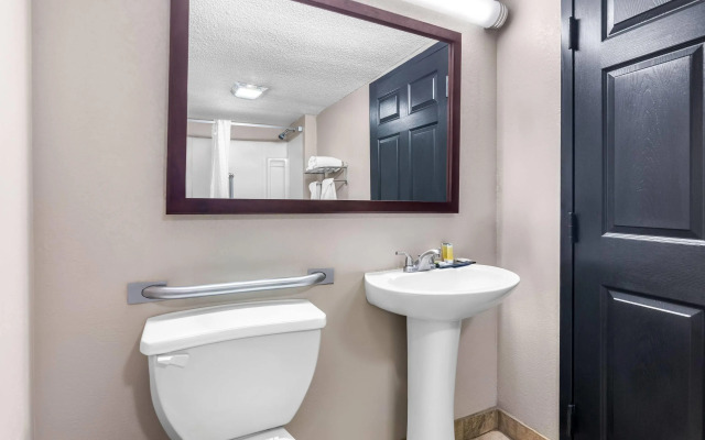 Super 8 by Wyndham Columbia