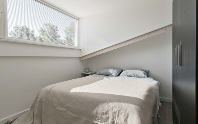 Lovely Holiday Home in Kamperland With Garden