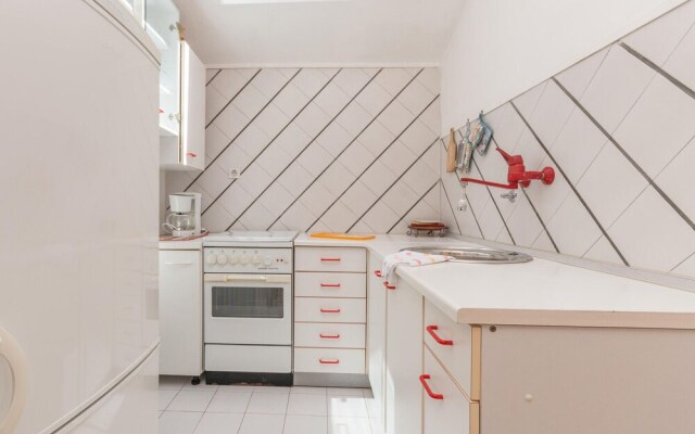 Amazing Home in Zadar With Wifi and 2 Bedrooms