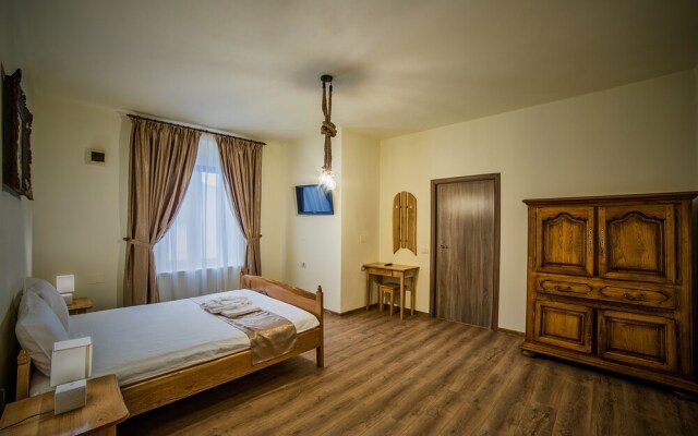 Central Apartment Luxury
