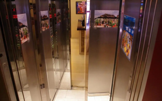Hotel Exarchion