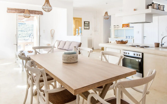 K for Kythnos Sun & Ocean House